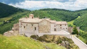 Elcito borgo fantasma lastampadelmezzogiorno.it