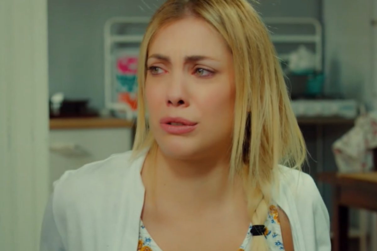 yildiz in una scena di forbidden fruit